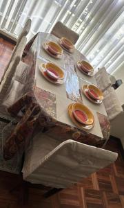 Makanan di atau berdekatan apartmen