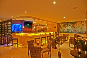 TV a/nebo společenská místnost v ubytování Blue Suites Hotel + 23 fotografií