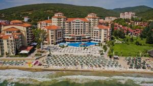 an aerial view of a resort on the beach at 2 bedroom apartment komplex Andalusia Elenite with terrasa and sea in Sveti Vlas