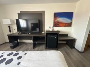 TV o dispositivi per l'intrattenimento presso Hotel 191 - Moab