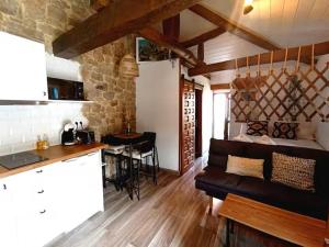 Kuchyň nebo kuchyňský kout v ubytování La Fragua de Arenas de Cabrales