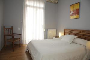 Postel nebo postele na pokoji v ubytování Luxury Central Apartment