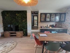 Χώρος καθιστικού στο Évasion Nature à Chabris : Entre Loire et Cher - FR-1-591-741