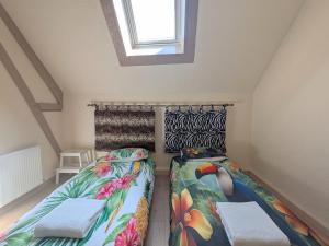 Ένα ή περισσότερα κρεβάτια σε δωμάτιο στο Évasion Nature à Chabris : Entre Loire et Cher - FR-1-591-741 +19 φωτογραφίες