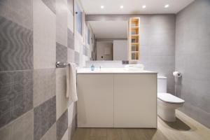 Koupelna v ubytování Barcelona InLoft + 46 fotografií