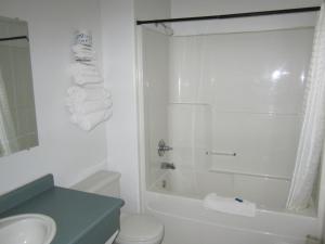 Kupatilo u objektu Bonanza Gold Motel