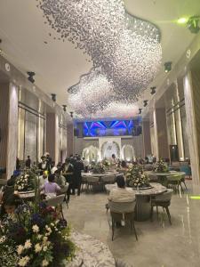 Zdjęcie z galerii obiektu LE PARC HOTEL & BANQUETS BAREIlLY w mieście Jāmb