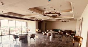 Zdjęcie z galerii obiektu LE PARC HOTEL & BANQUETS BAREIlLY w mieście Jāmb