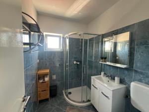 Fotografie z fotogalerie ubytování Apartments Ana v destinaci Stari Grad + 100 fotografií