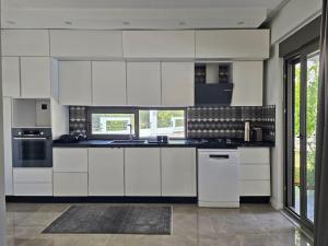Dapur atau dapur kecil di Beysvillas - E