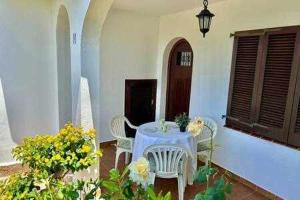 Fotografie z fotogalerie ubytování SON BOU Apartamento en planta baja junto la playa v destinaci Son Bou