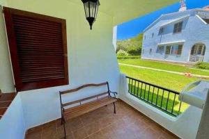 Balkón nebo terasa v ubytování SON BOU Apartamento en planta baja junto la playa
