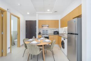 Gallery image of Comfy Downtown Apartment Sleeps 2 with Pool Access in Dubai
