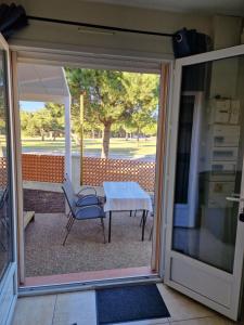 Balkón alebo terasa v ubytovaní rêve méditerranéen, Le bonheur est dans ma maison