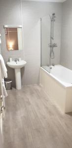 Et badeværelse på Red Lion Inn