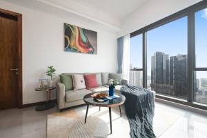 Posezení v ubytování Core Residence TRX by Avery at KLCC #Located in TRX #5 mins to Pavilion &Bukit Bintang #Rooftop Infinity Pool #Free Parking #中英文房东