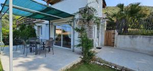 Κήπος έξω από το Mini villa T2 climatisée, vue mer, cosy & moderne