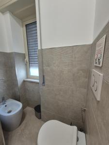 A bathroom at Sicily Neapolis Apartment & Rooms