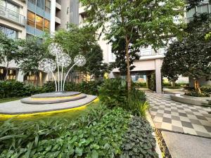 Zahrada ubytování Core Residence TRX by Avery at KLCC #Located in TRX #5 mins to Pavilion &Bukit Bintang #Rooftop Infinity Pool #Free Parking #中英文房东