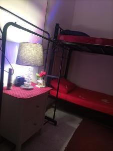 Ένα ή περισσότερα κρεβάτια σε δωμάτιο στο Abu Dhabi the best