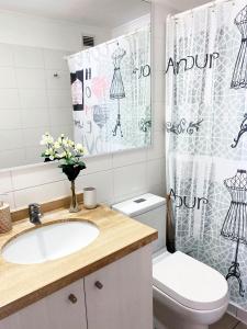 Koupelna v ubytování Smart Host Rentals - Línea Vista al Mar y El faro