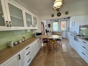 Fotografie z fotogalerie ubytování Panoráma Apartman v destinaci Eger + 35 fotografií