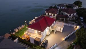 Φωτογραφία από το άλμπουμ του DreamHouse梦想家湖景民宿 στο Σουτσόου