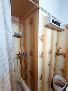 Koupelna v ubytování Elia House