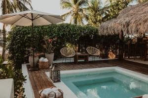 Πισίνα στο ή κοντά στο Casa de Pedra Hotel Icaraizinho