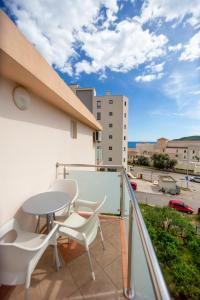 Uma varanda ou terraço em Apartmani Becici