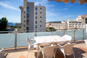 Uma varanda ou terraço em Apartmani Becici