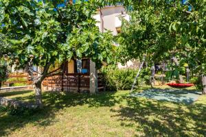 Zahrada ubytování Apartments Snjezana by El-Pi Tours