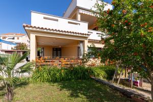 Zahrada ubytování Apartments Snjezana by El-Pi Tours