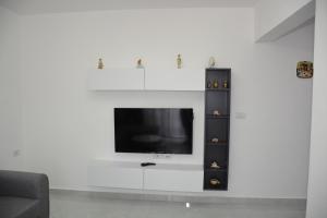 TV a/nebo společenská místnost v ubytování Apartament Cela