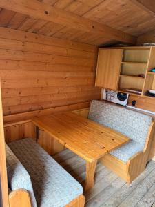 Kuchnia lub aneks kuchenny w obiekcie Sommerfrische Waldviertel