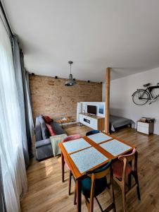 Kuchyňa alebo kuchynka v ubytovaní Apartament Sienkiewicza
