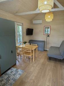 Μια τηλεόραση ή/και κέντρο ψυχαγωγίας στο Ostoja Brzozowa +15 φωτογραφίες