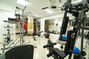 The fitness centre and/or fitness facilities at Villa Purpura Panoramic