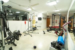 The fitness centre and/or fitness facilities at Villa Purpura Panoramic