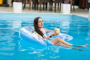 Afbeelding uit fotogalerij van Private Punta Cana Villa with Pool & Golf View in Punta Cana