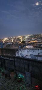 Vista generica su Fes o vista sulla città dall'interno del riad