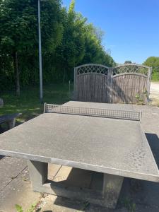 Fotografie z fotogalerie ubytování Wohnwagen mit Vorzelt auf einem Campingplatz v destinaci Affing