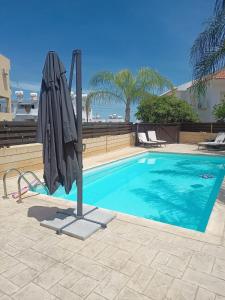 パラリムニにあるFelicity 2-BR Villa with Private Pool near Kapparis Beach Rated 10 out of 10のギャラリーの写真