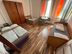 Posedenie v ubytovaní Room in Old Town Krakow