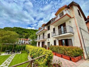 アジェーロラにあるLa Villa Carmelinaのギャラリーの写真