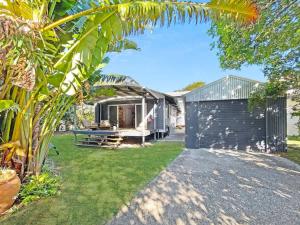 Mudjimba Beach Haven - Stroll to the Water外面的花园