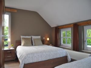 Gambar di galeri bagi Elegant Villa in Bomal, cleaning included di Bomal