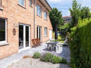 Gambar di galeri bagi Apartment in Sint-Idesbald near the Beach, cleaning included di Sint-Idesbald