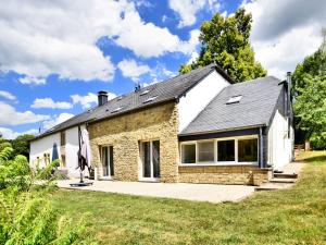 Gallery image of Fine group house with sauna garden, cleaning included in Chiny