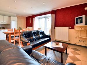 Gallery image of Spacious Villa with Charm, cleaning included in La Roche-en-Ardenne +34 photos
